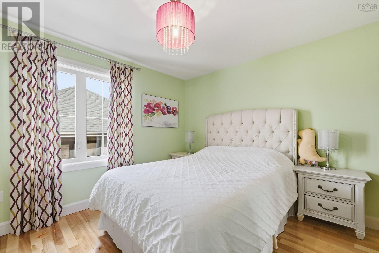 19 Weybridge Lane - 23