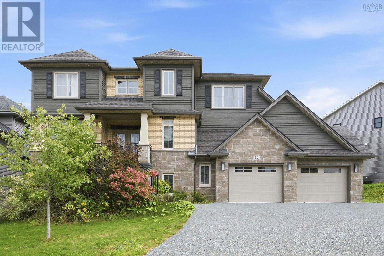 19 Weybridge Lane - 1