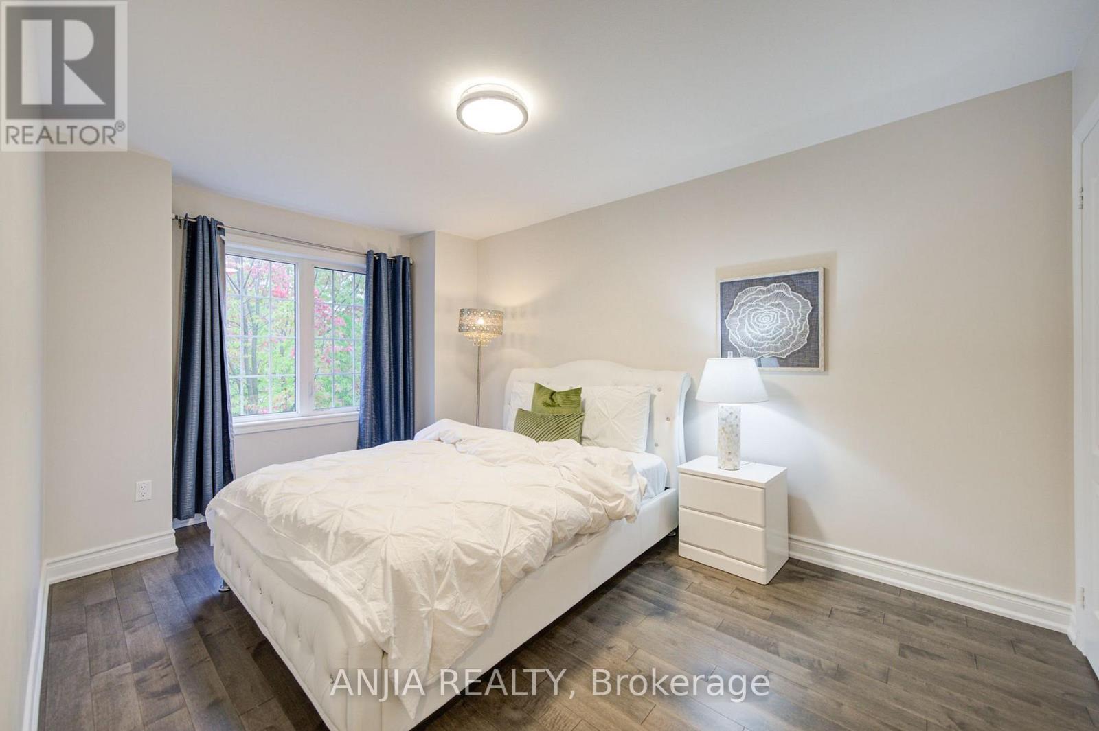 6 WILDMOOR STREET - 22