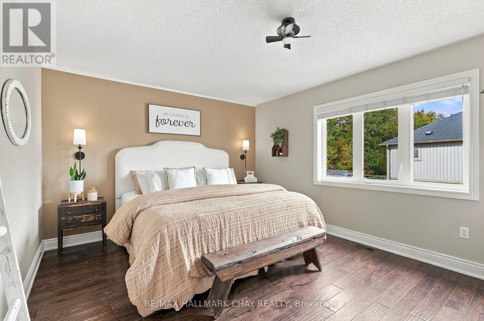 2 NADMARC COURT - 22