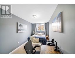 4 - 17 Cheltenham Road, Barrie, ON L4M0E7 Photo 9