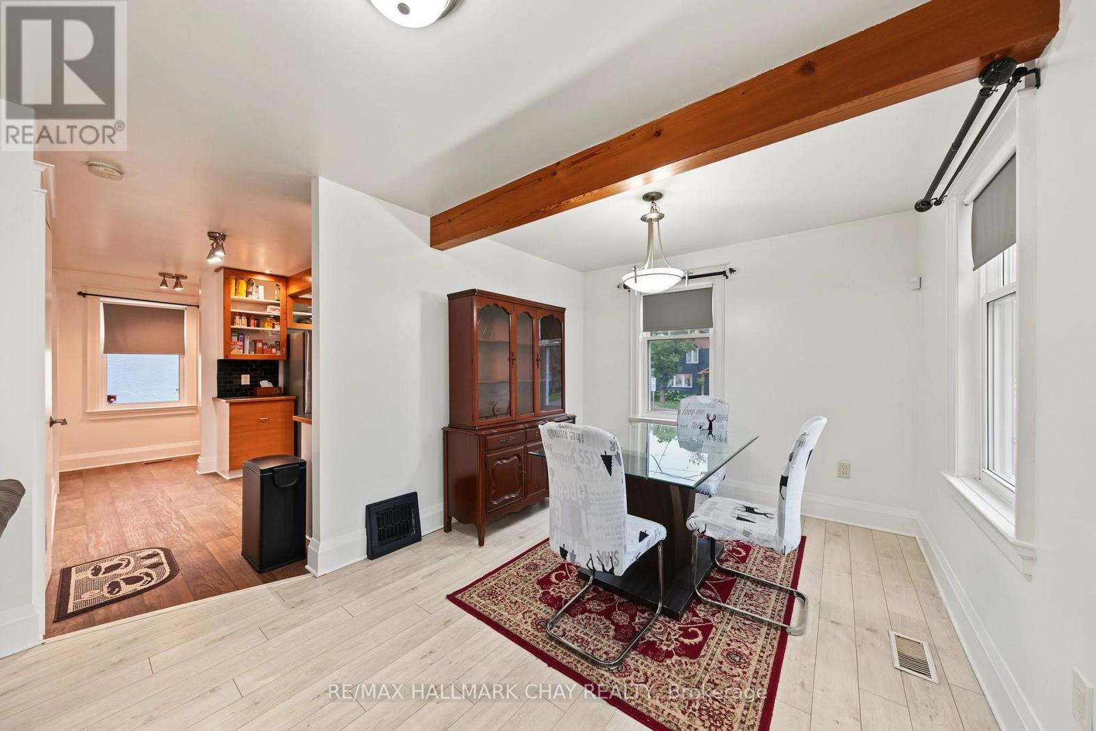 70 DOUGLAS Street, Orillia photo 11