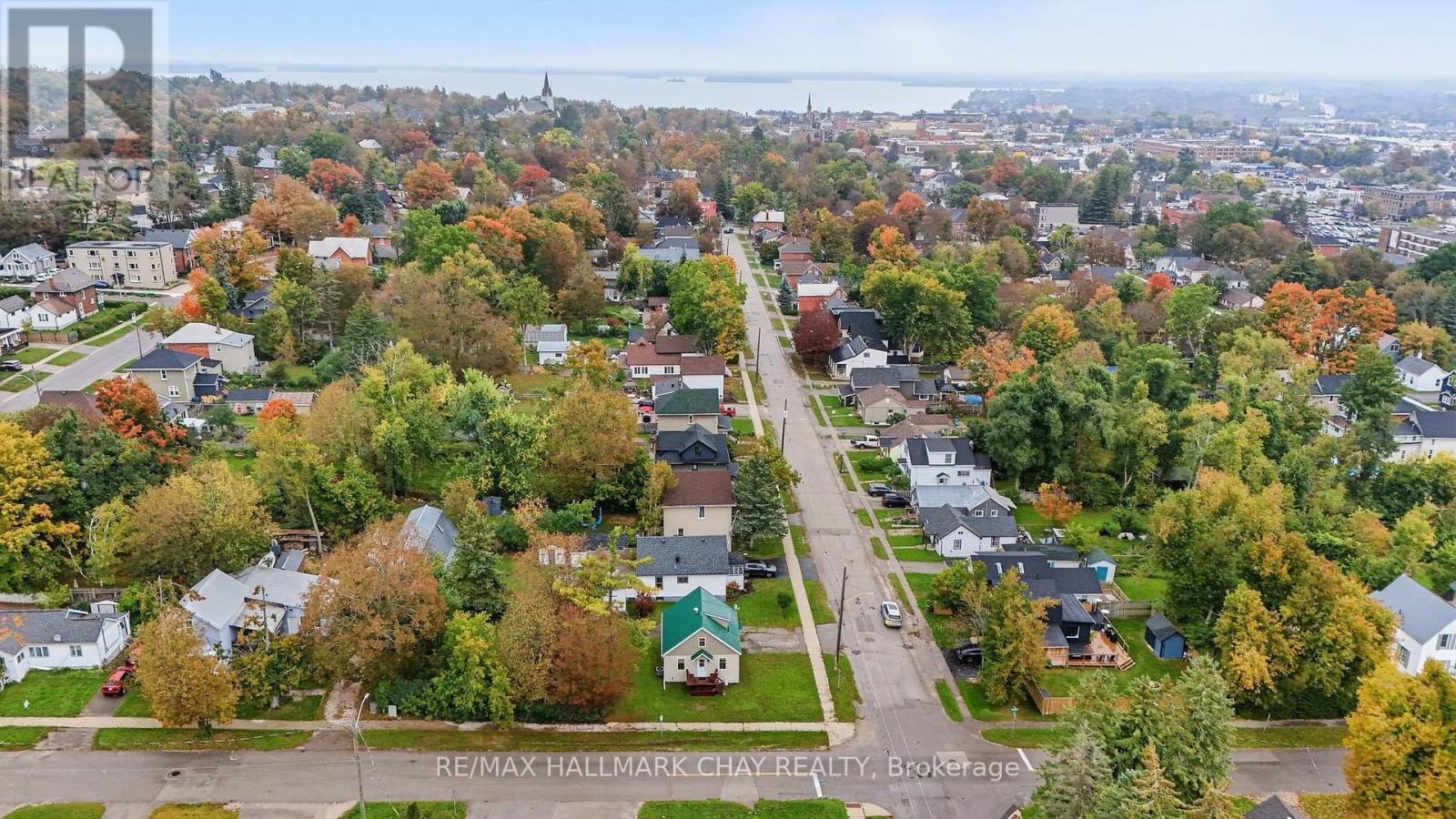 70 DOUGLAS Street, Orillia photo 32