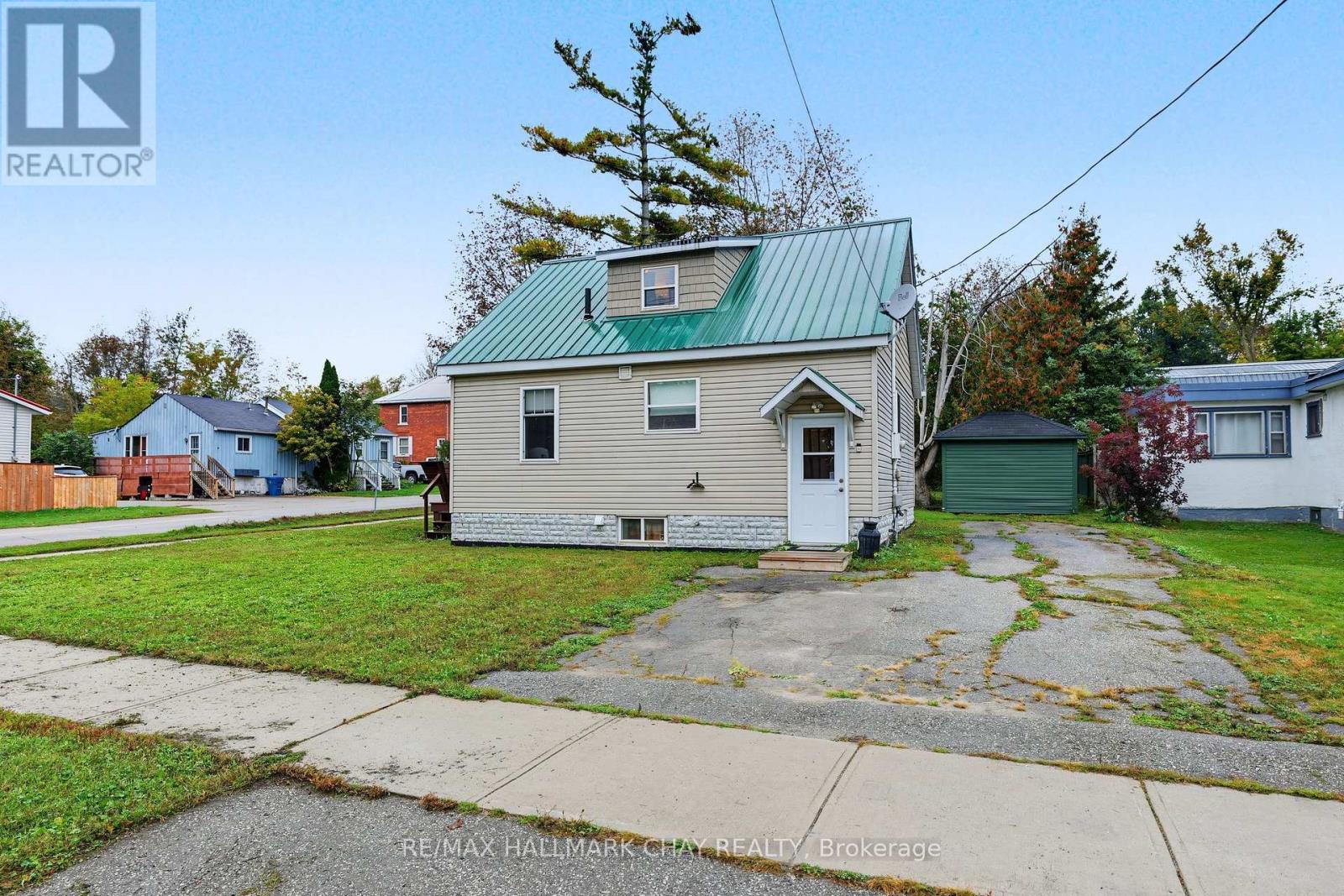 70 DOUGLAS Street, Orillia photo 36