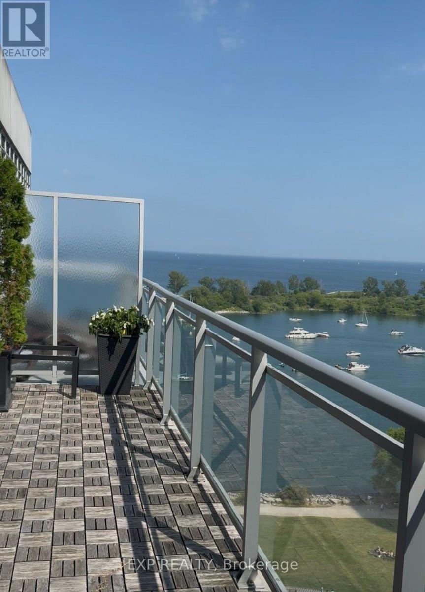 #1213 58 MARINE PARADE DRIVE - 38