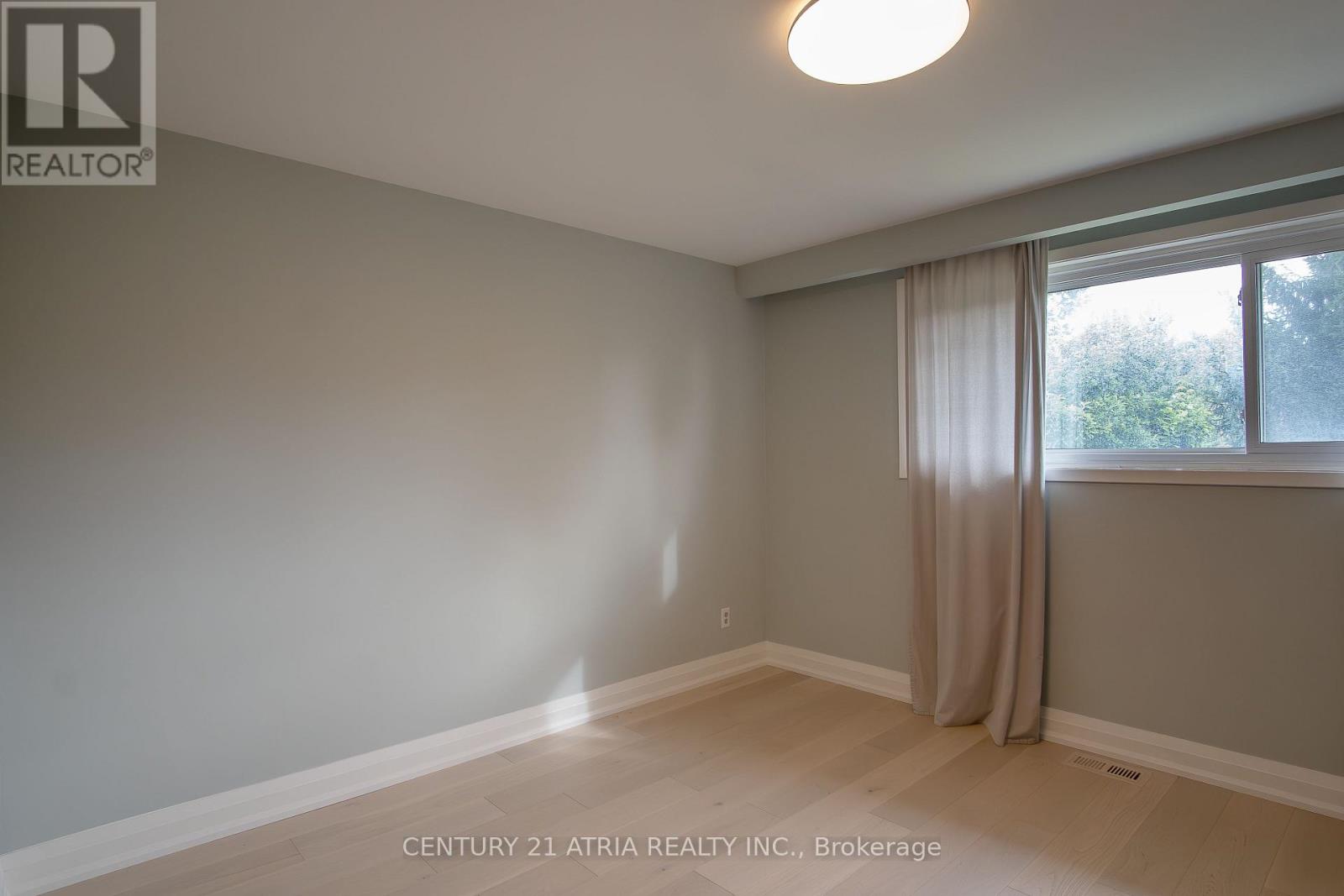 119 Milton Street, Toronto, ON photo 13