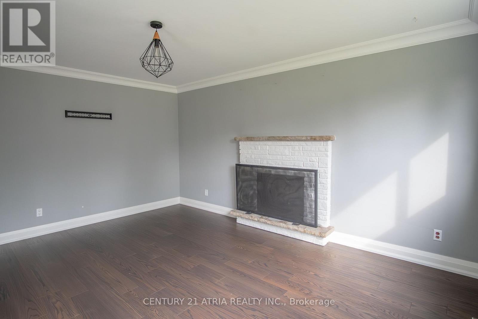 119 Milton Street, Toronto, ON photo 8