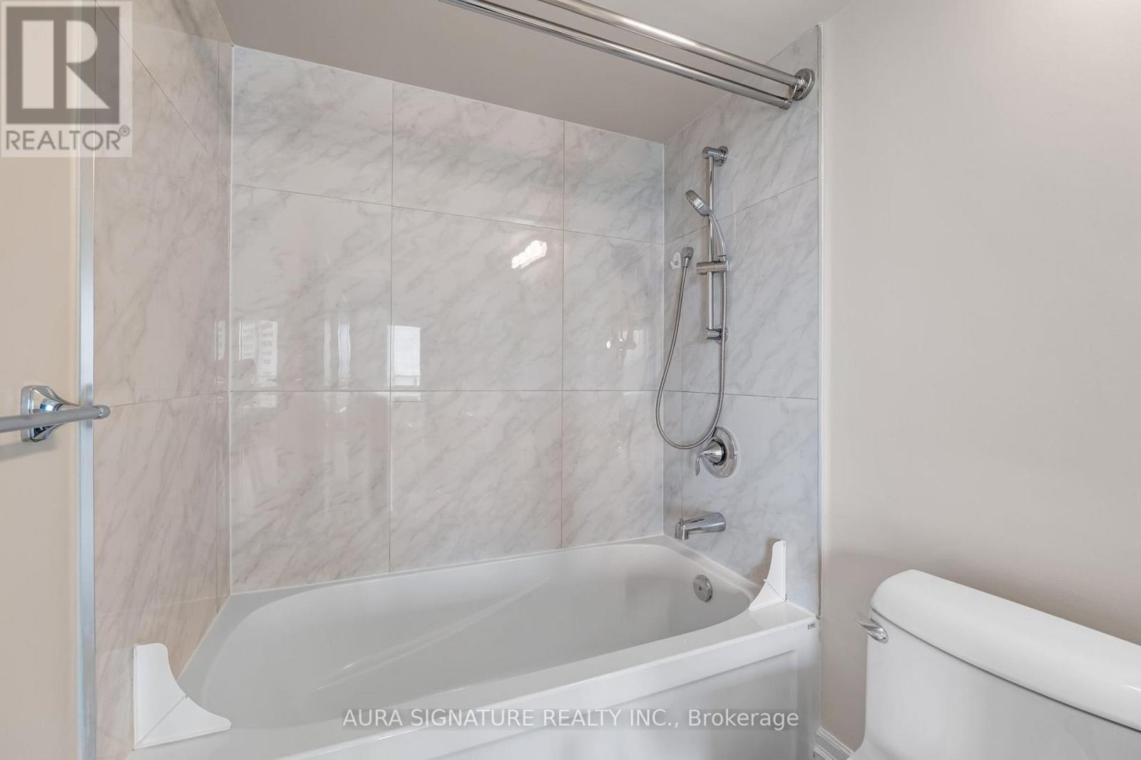 1010- 3 Hickory Tree Road, Toronto, ON photo 28