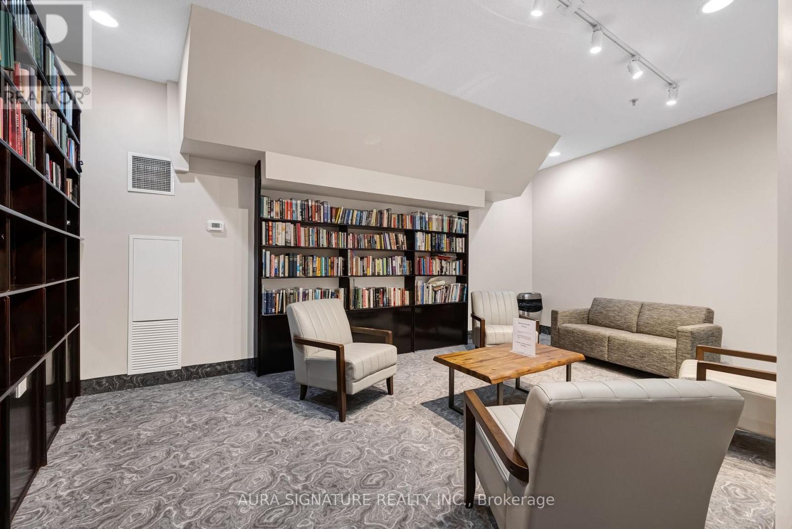 #1010 3 HICKORY TREE ROAD - 35