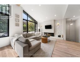 Living room - 75 Rangoon Road, Toronto, ON M9C4N8 Photo 9
