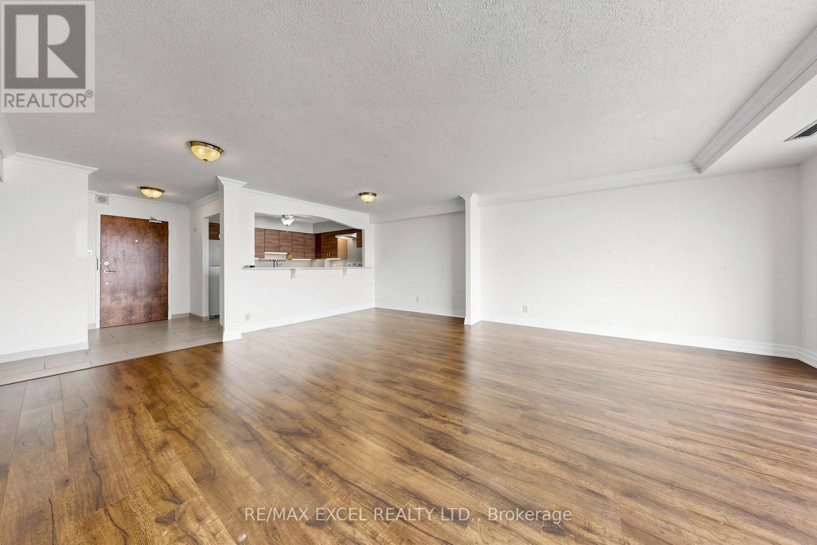 #607 5280 LAKESHORE ROAD - 10