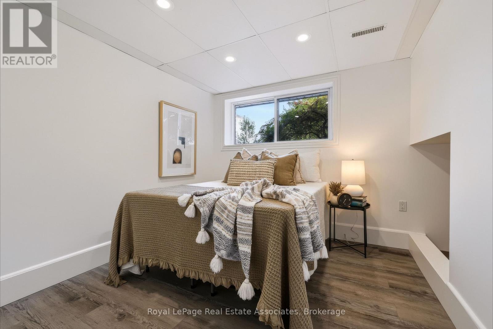 829 WILLOW AVENUE - 33