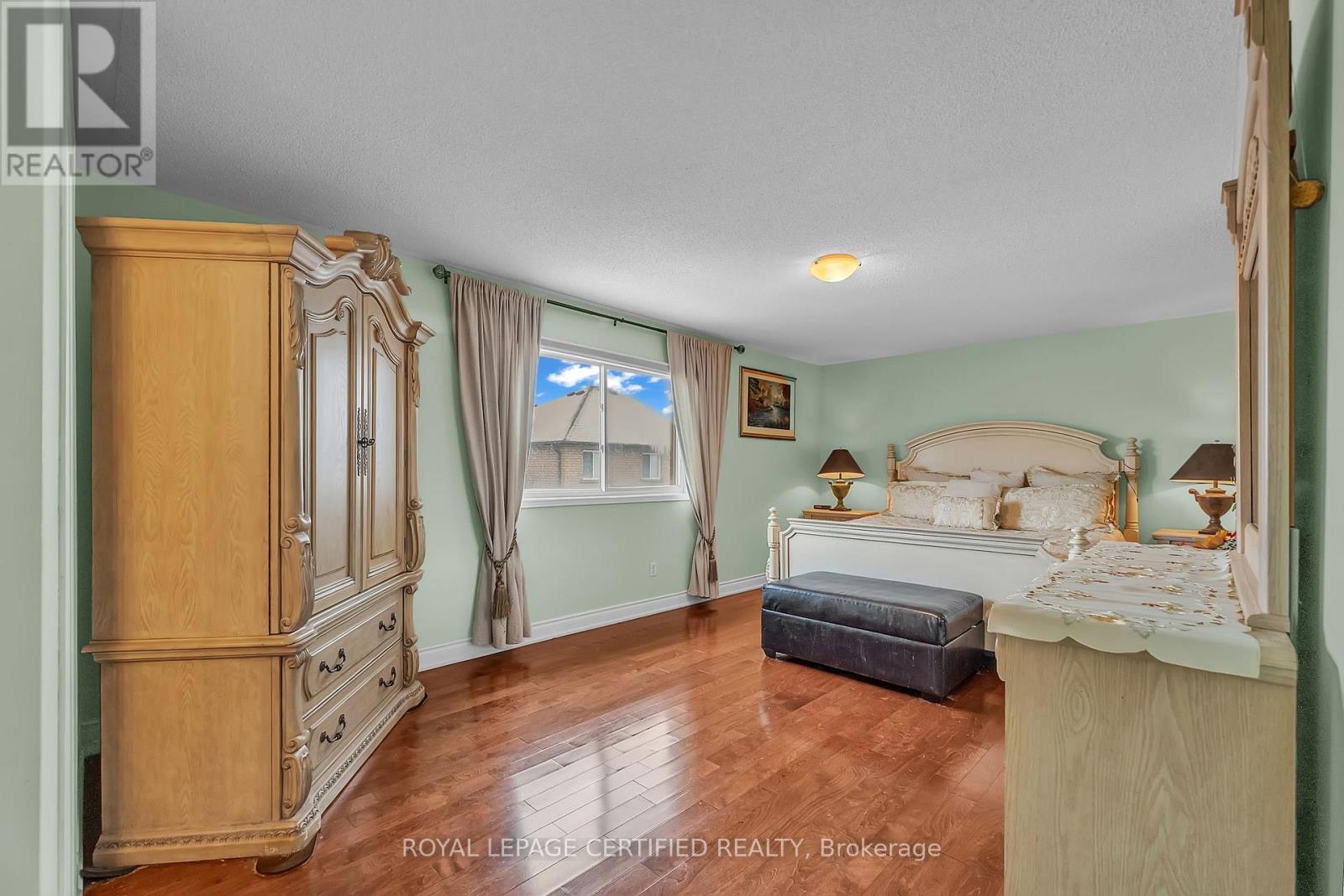 17 Chestermere Crescent, Brampton, ON photo 14