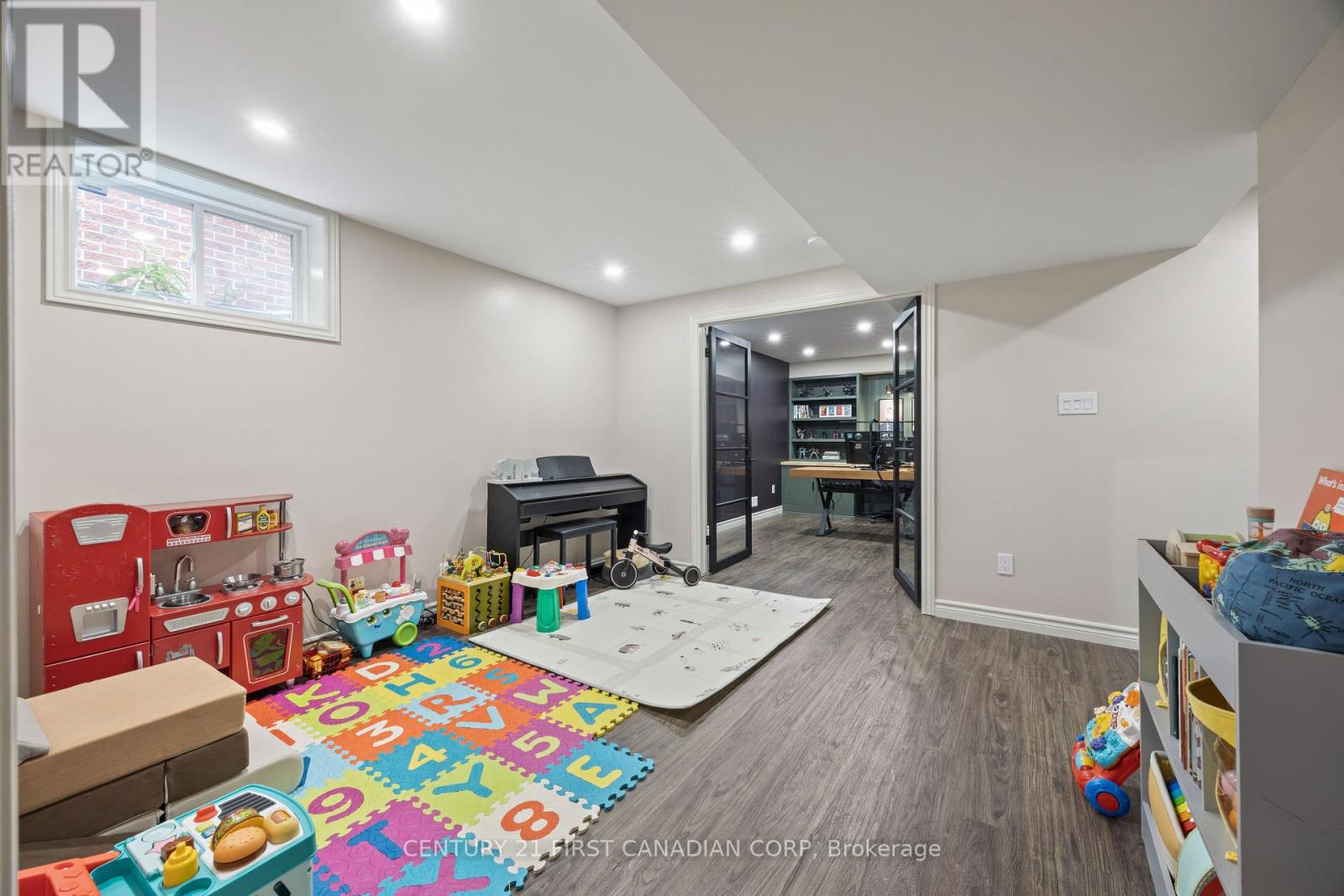 899 BITTERBUSH CRESCENT - 30