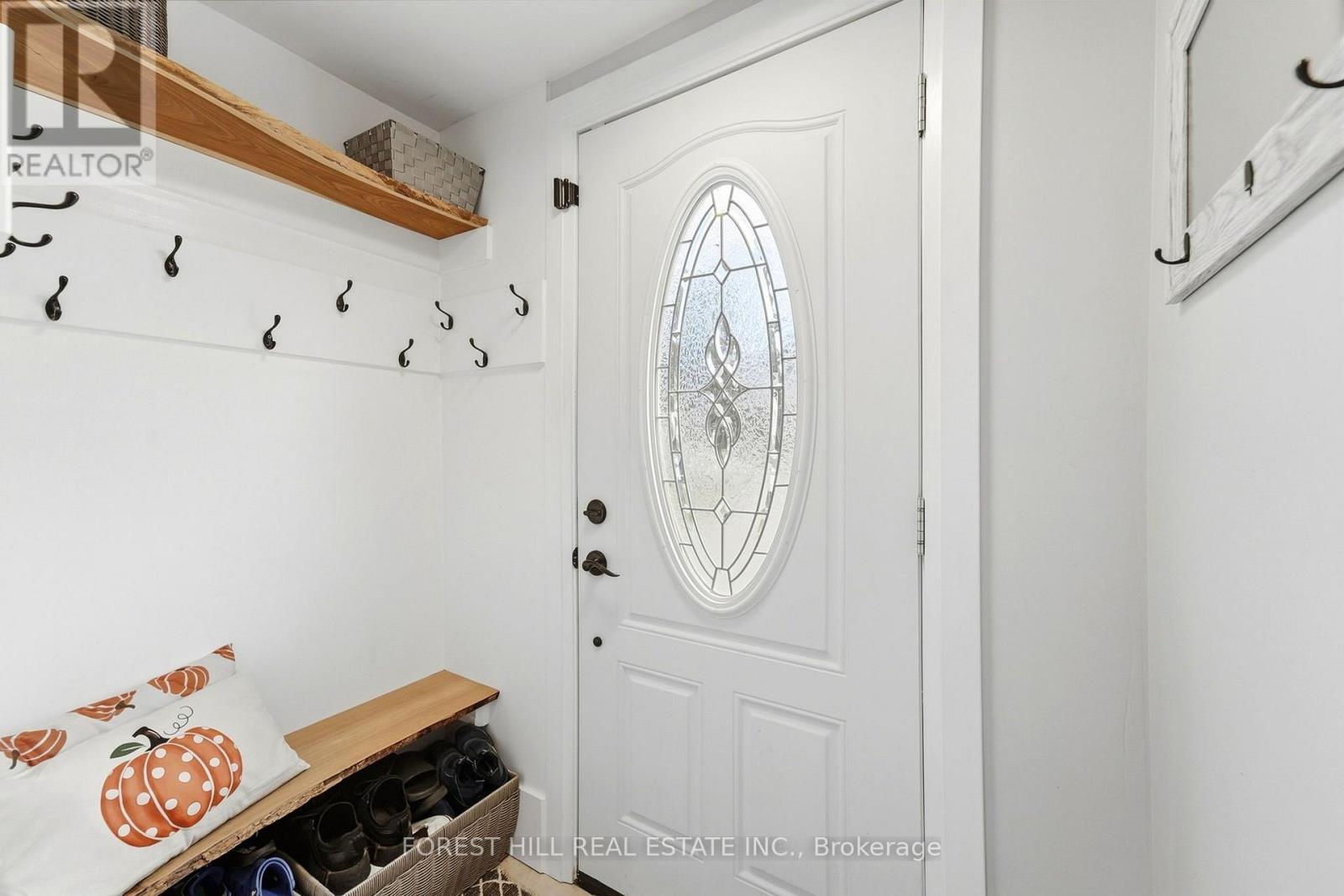 662 Cochrane Road, Hamilton, ON photo 4