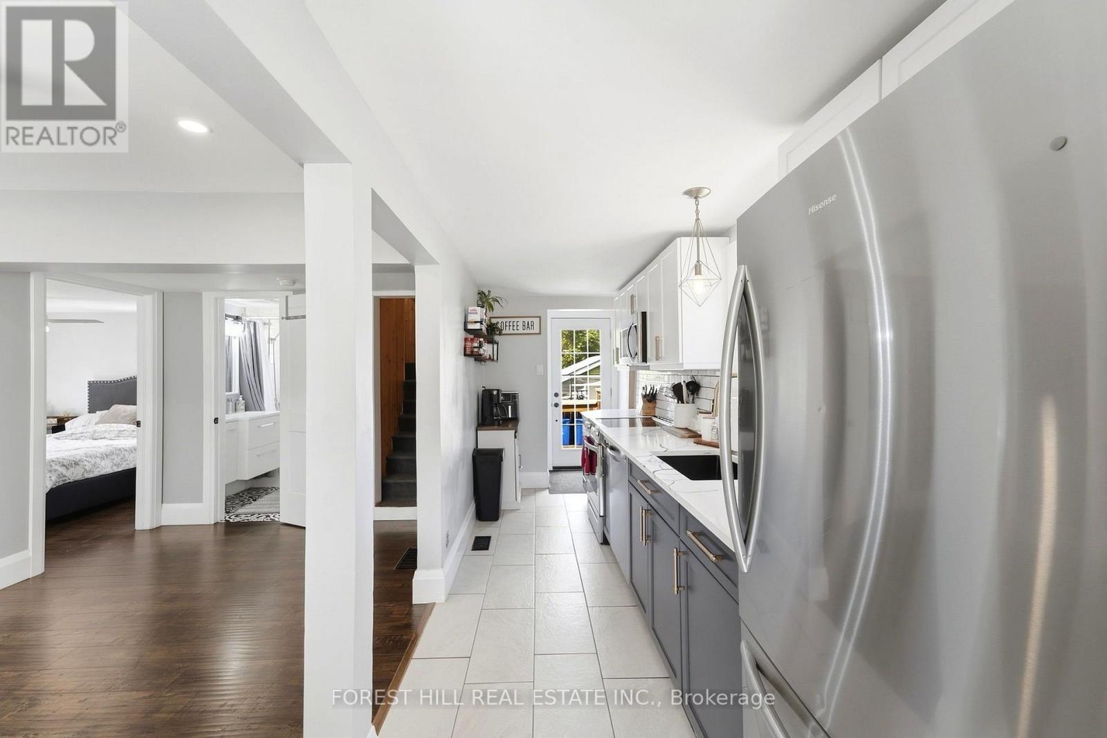 662 Cochrane Road, Hamilton, ON photo 5