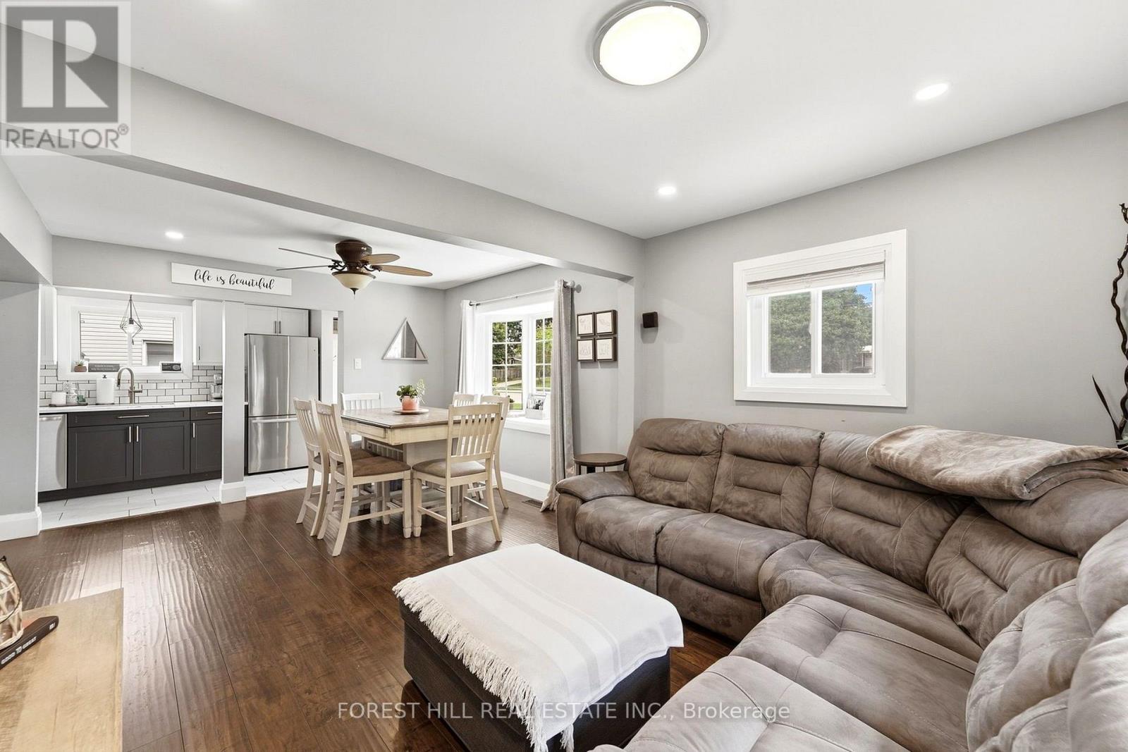 662 Cochrane Road, Hamilton, ON photo 7