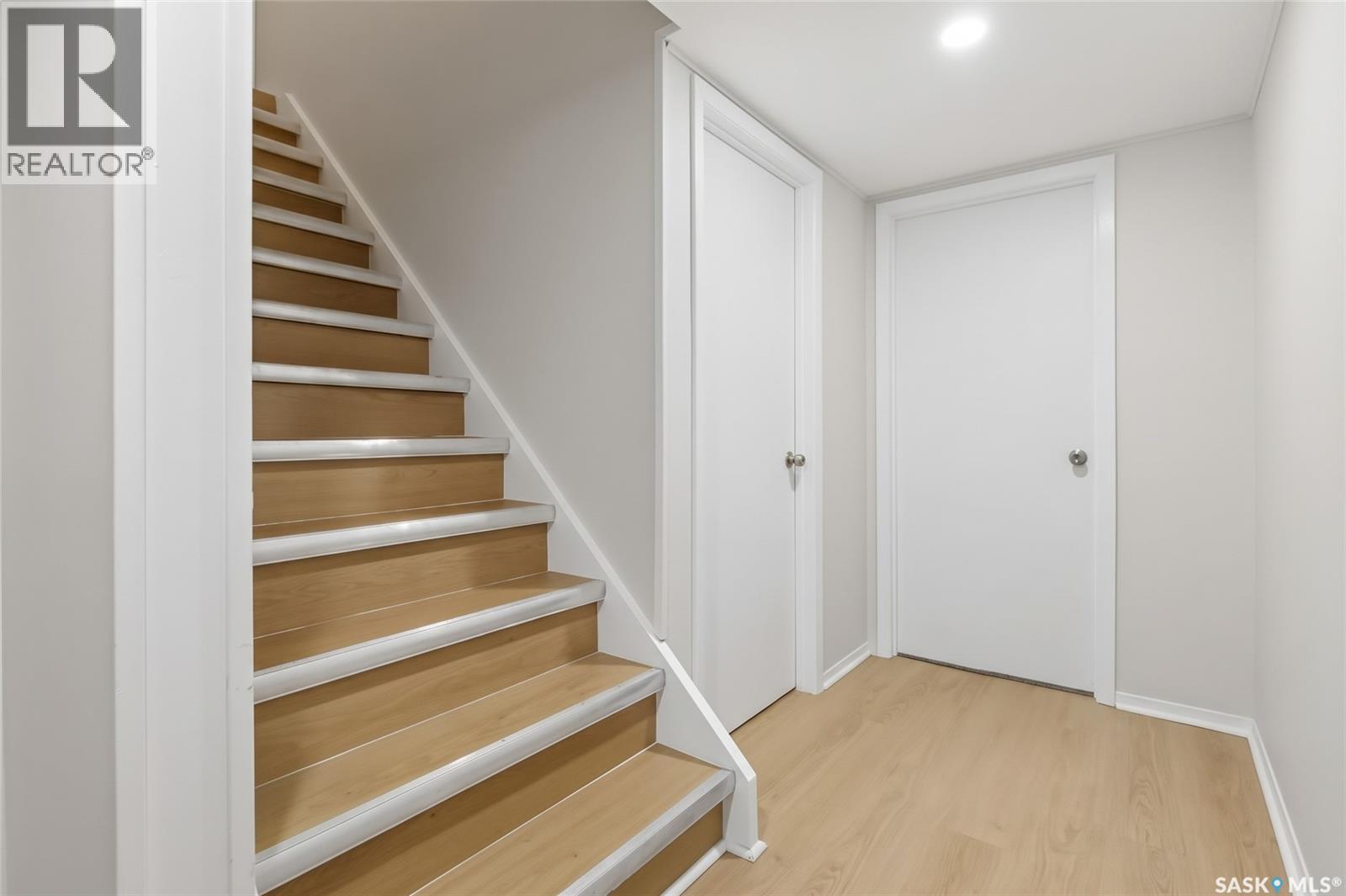 1814 WILSON CRESCENT - 8