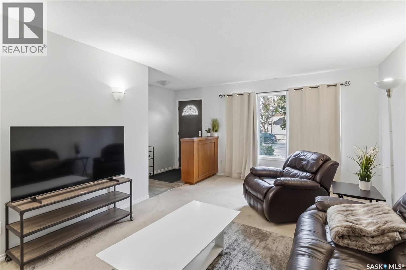 1814 WILSON CRESCENT, Saskatoon Saskatchewan — photo 6