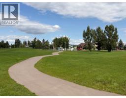 94 Fairmont Garden Road S - photo 2