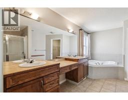 91 St Moritz Terrace Sw, Calgary, AB T3H5Y1 Photo 18