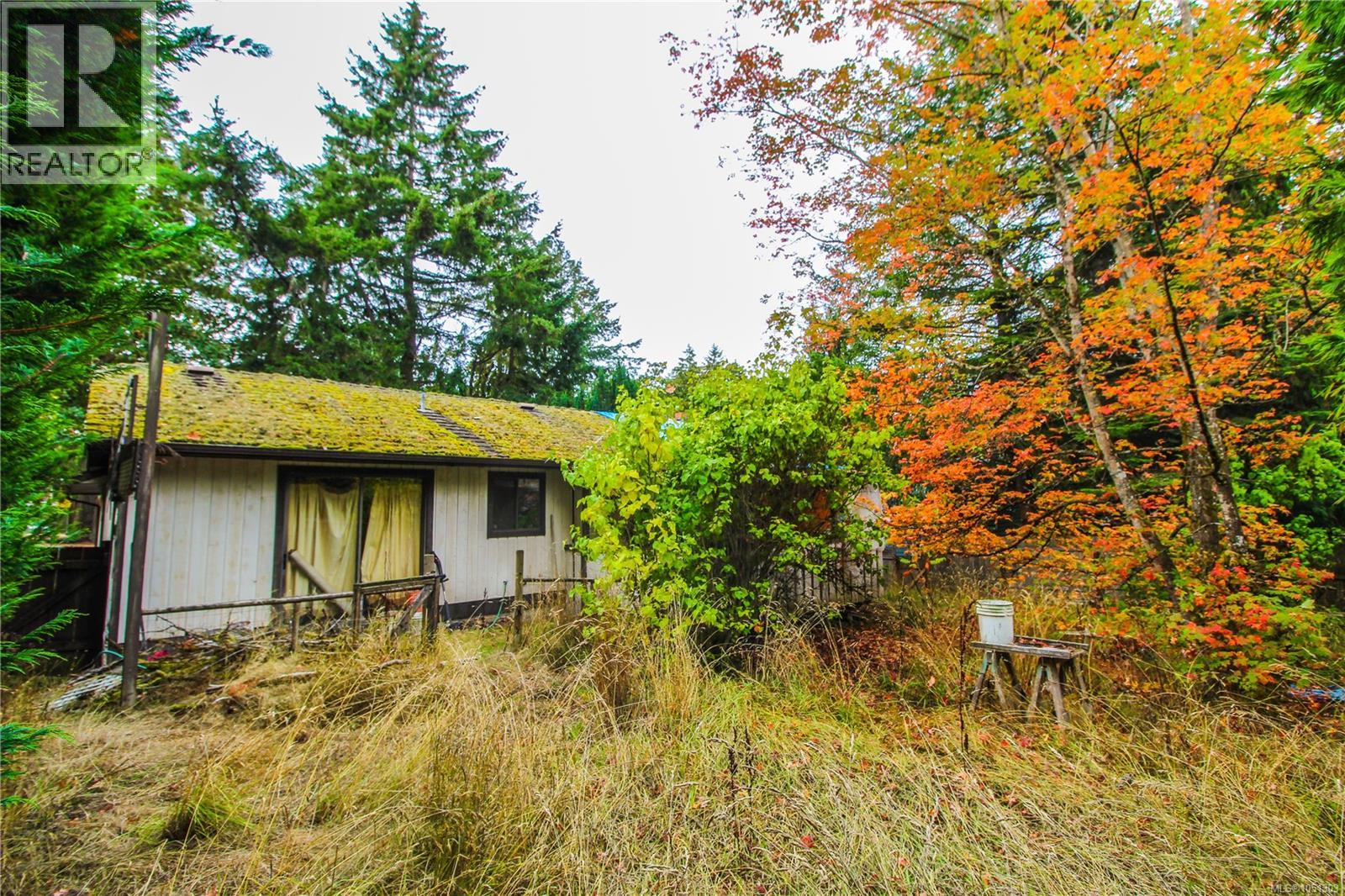 1102 Marchant Rd - 8