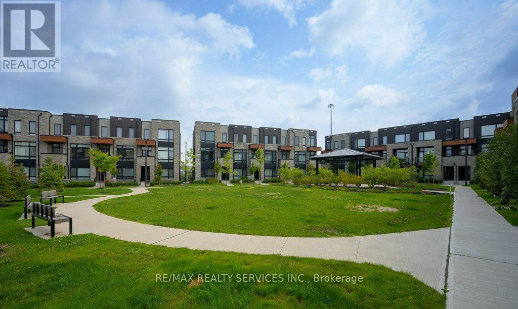 58 PAGEANT AVENUE - 31