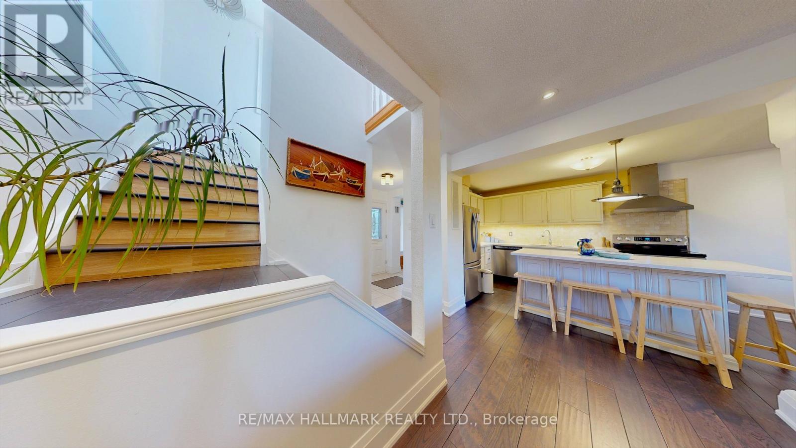 781 Pam Crescent, Newmarket, ON photo 21