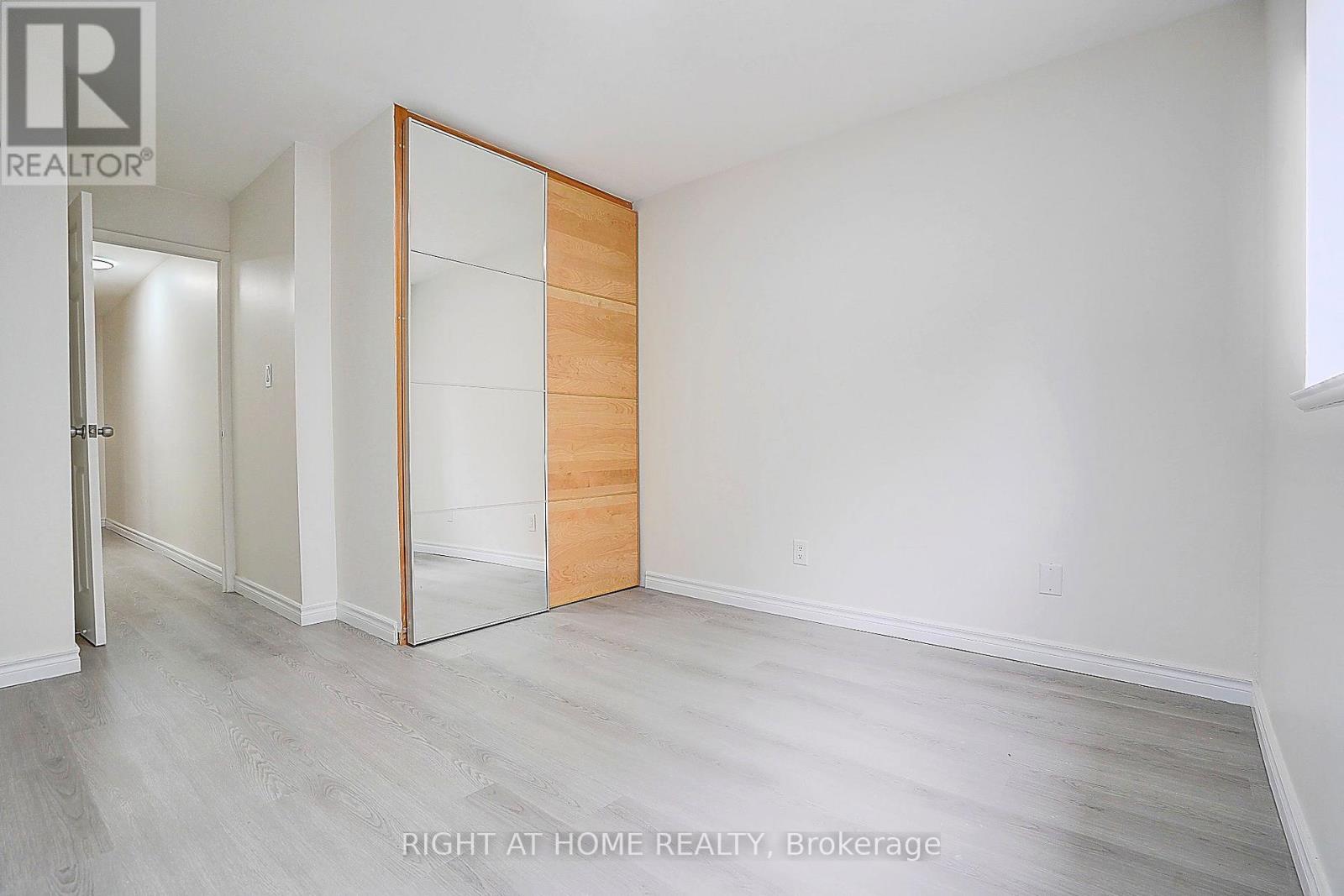 #109 3025 THE CREDIT WOODLANDS DRIVE - Image 14