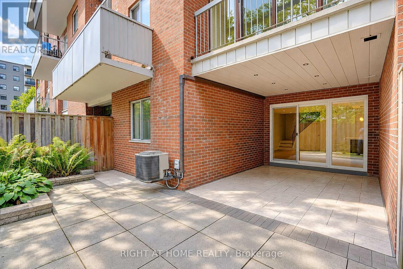 #109 3025 THE CREDIT WOODLANDS DRIVE - 18
