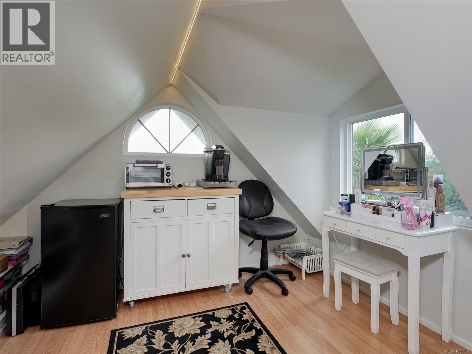  2390 Musgrave Street, Oak Bay