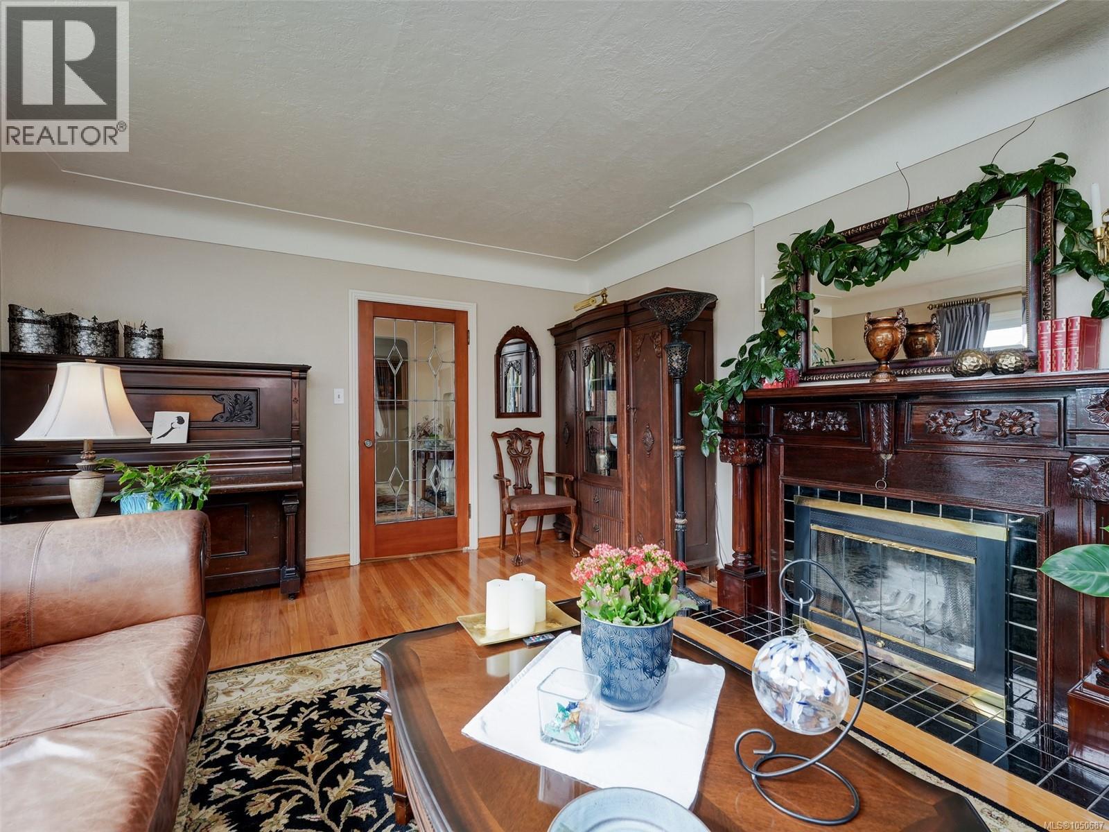  2390 Musgrave Street, Oak Bay