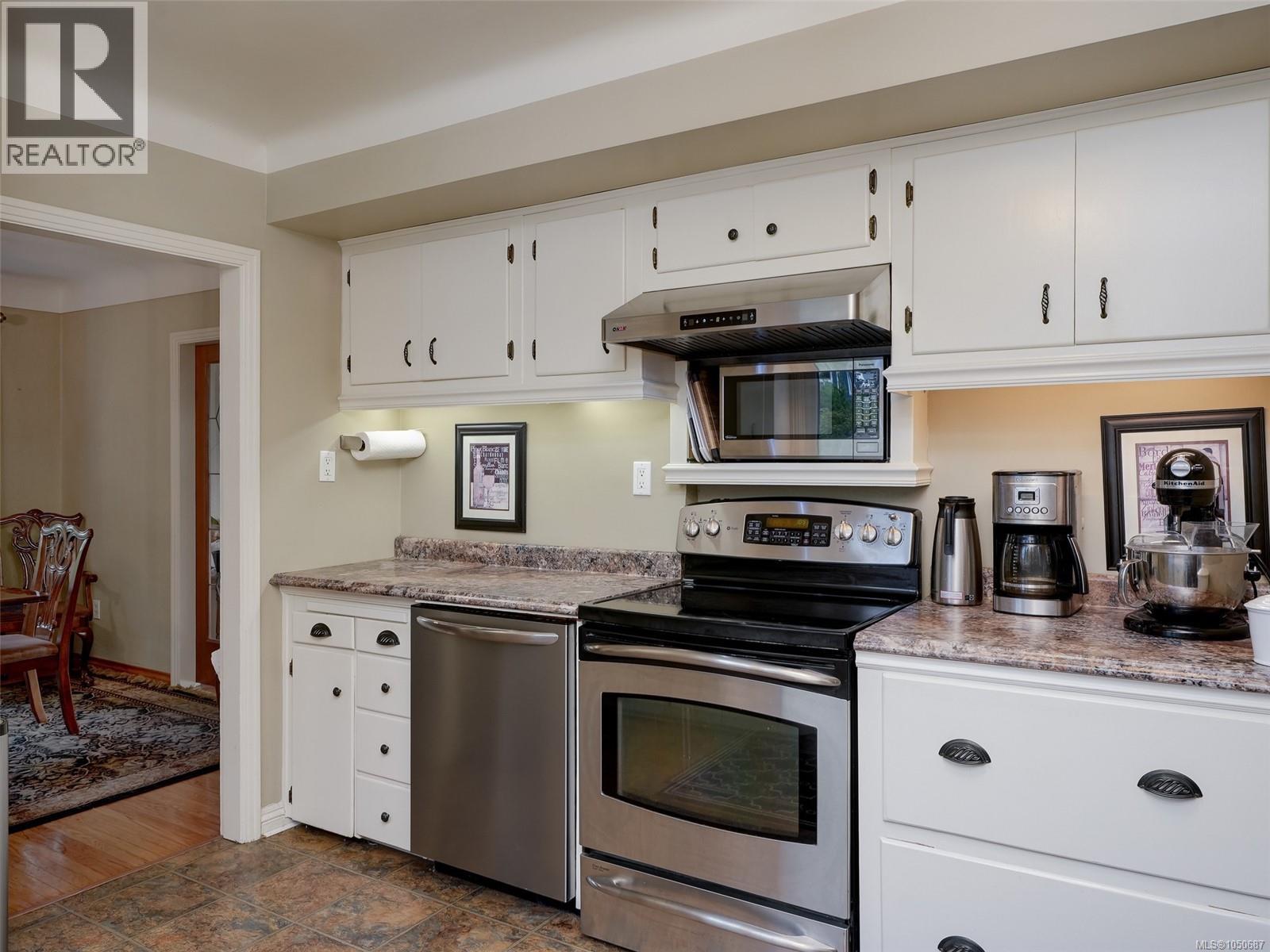  2390 Musgrave Street, Oak Bay