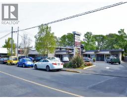 2390 Musgrave St, Oak Bay, BC V8R5Y2 Photo 43