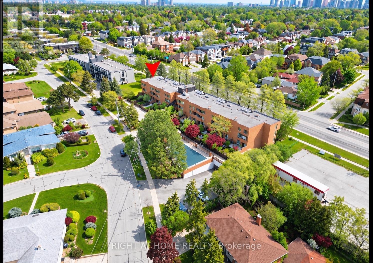 #301 55 CARSCADDEN DRIVE - 30