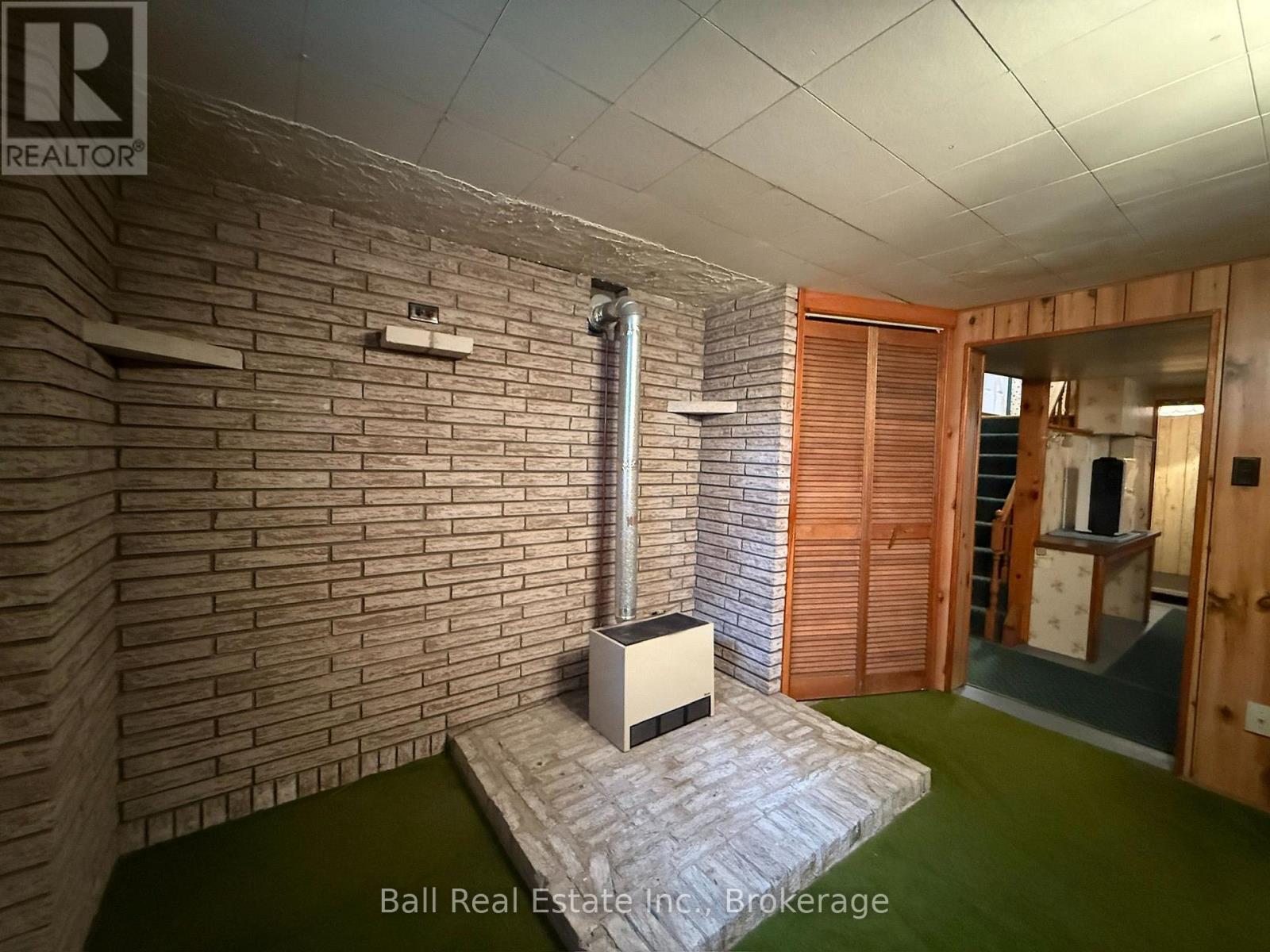 86 ALBERT STREET - 31