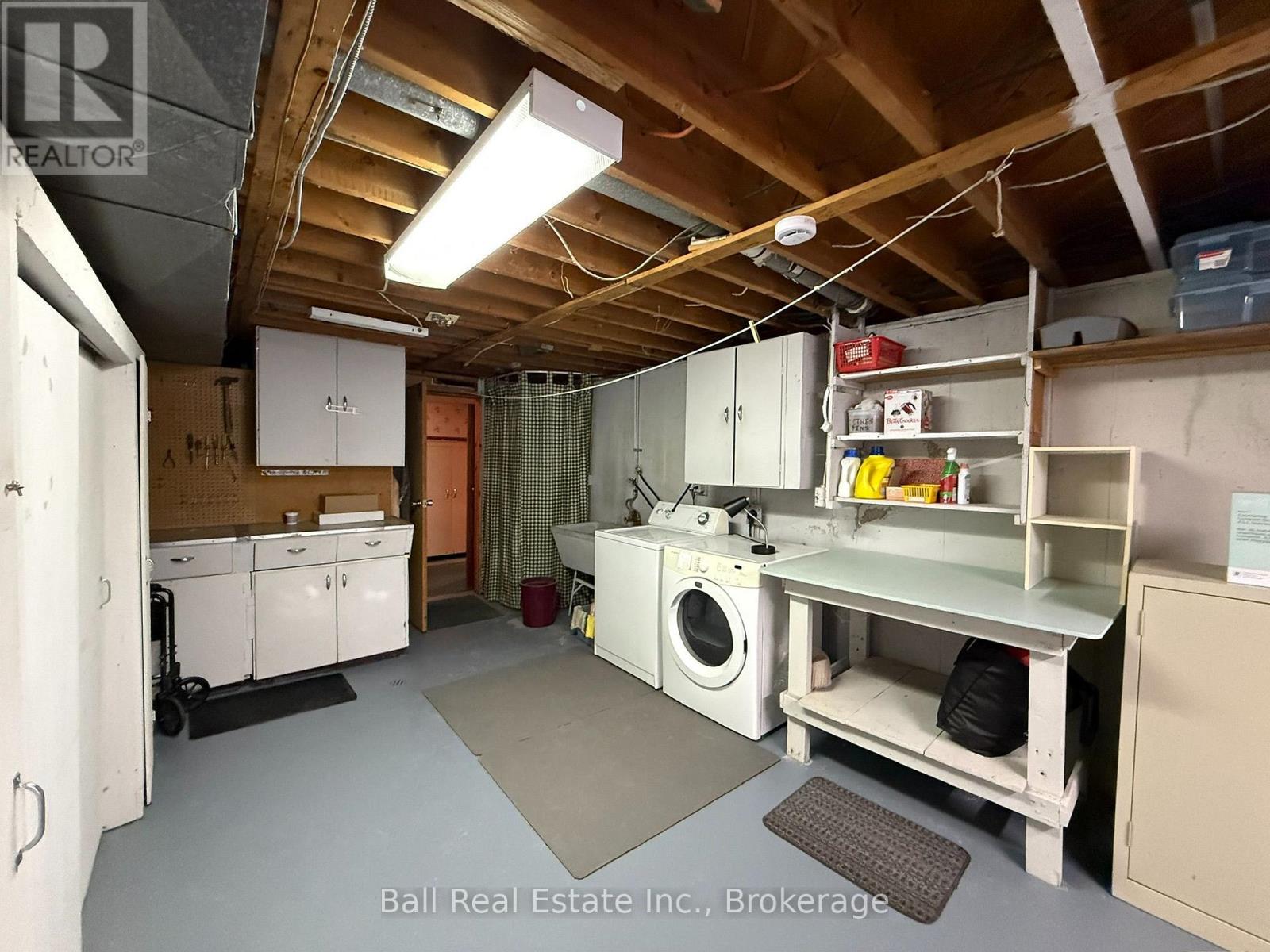 86 ALBERT STREET - 33