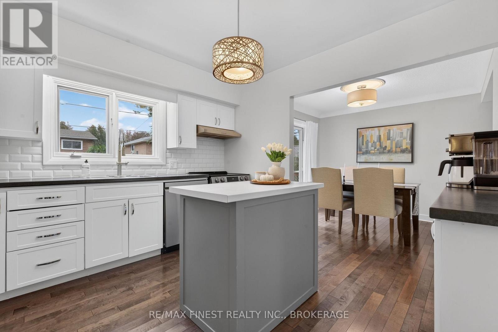 89 SUNSET BOULEVARD - Image 10