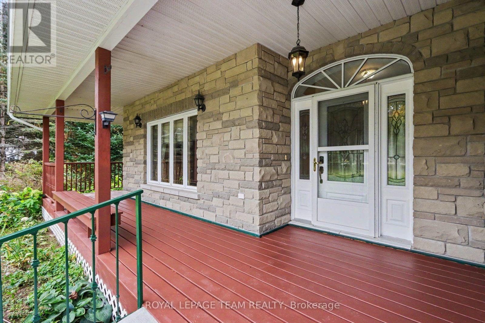 600 CROZIER ROAD - 2