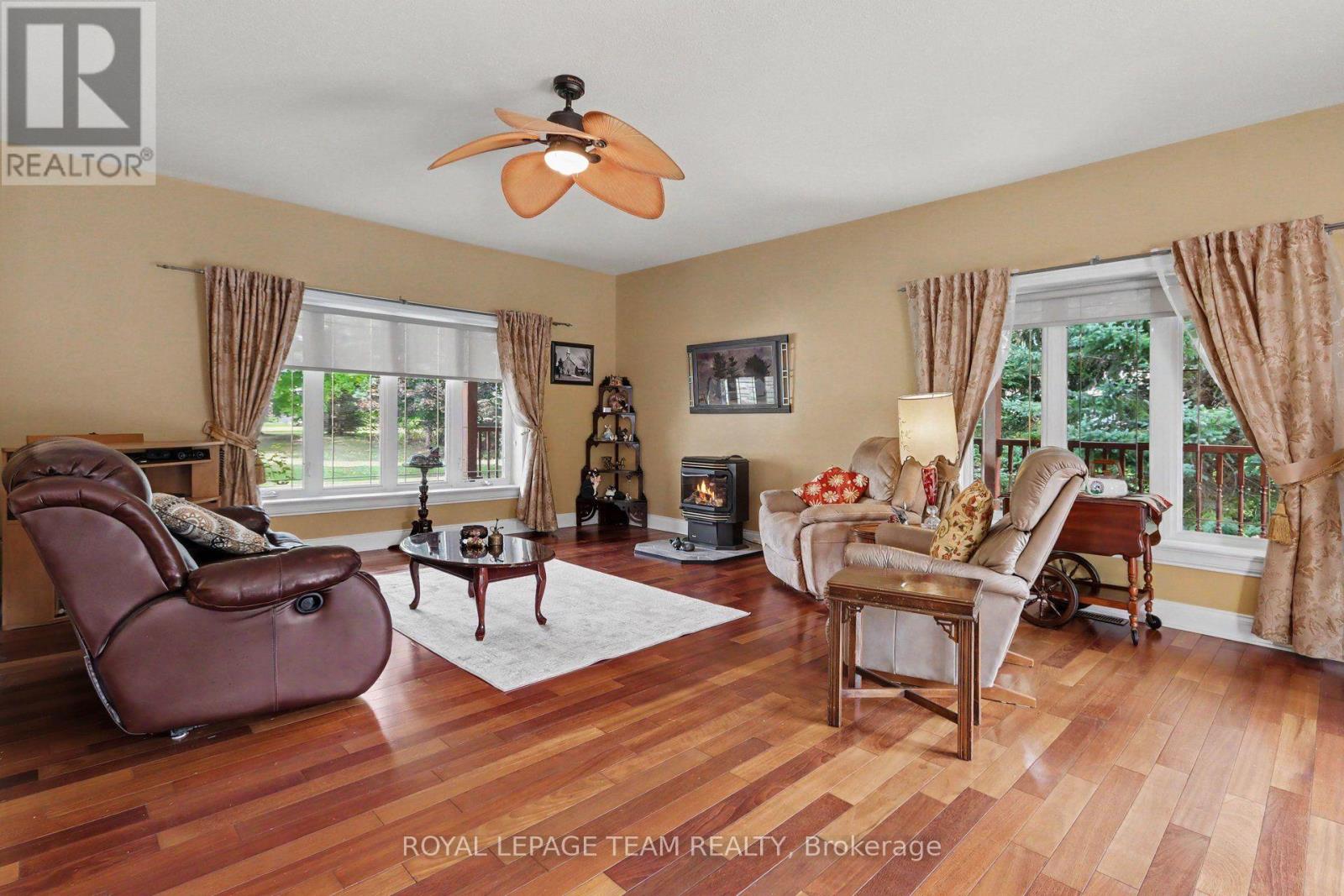 600 CROZIER ROAD - 6