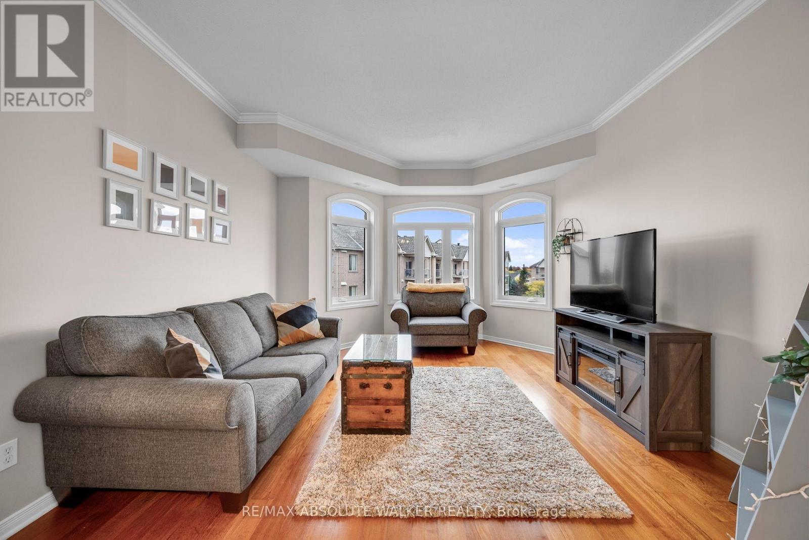 #7 50 BRIARGATE PRIVATE - 3