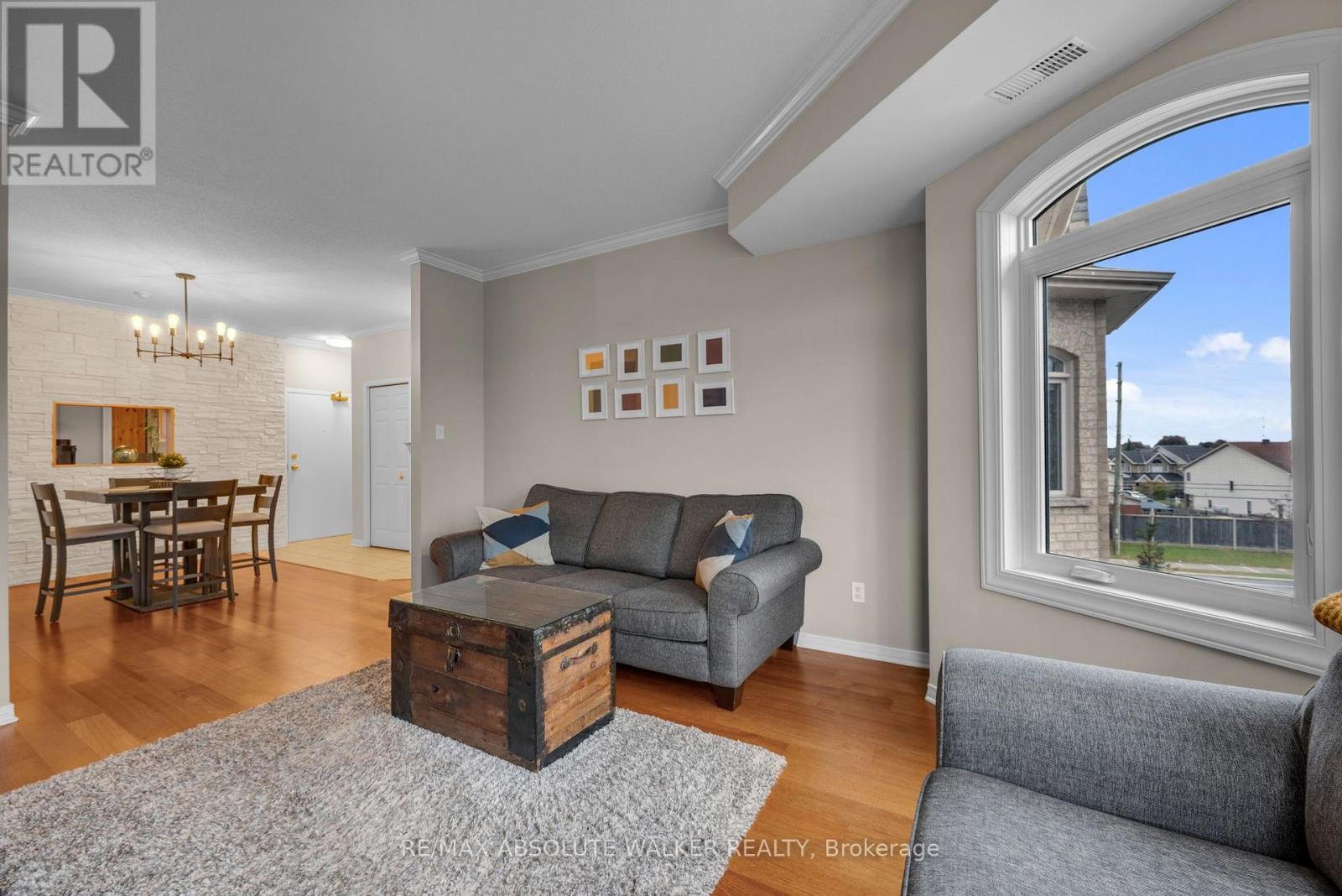 #7 50 BRIARGATE PRIVATE - 4