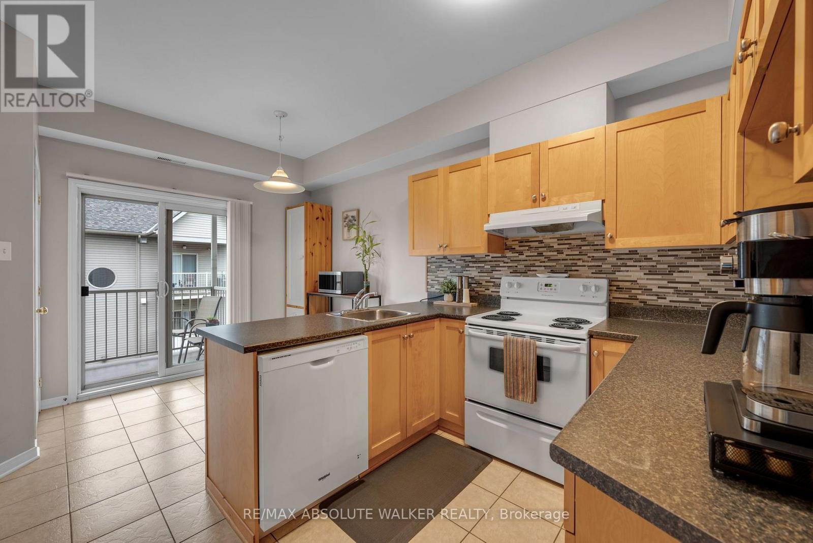 #7 50 BRIARGATE PRIVATE - 9