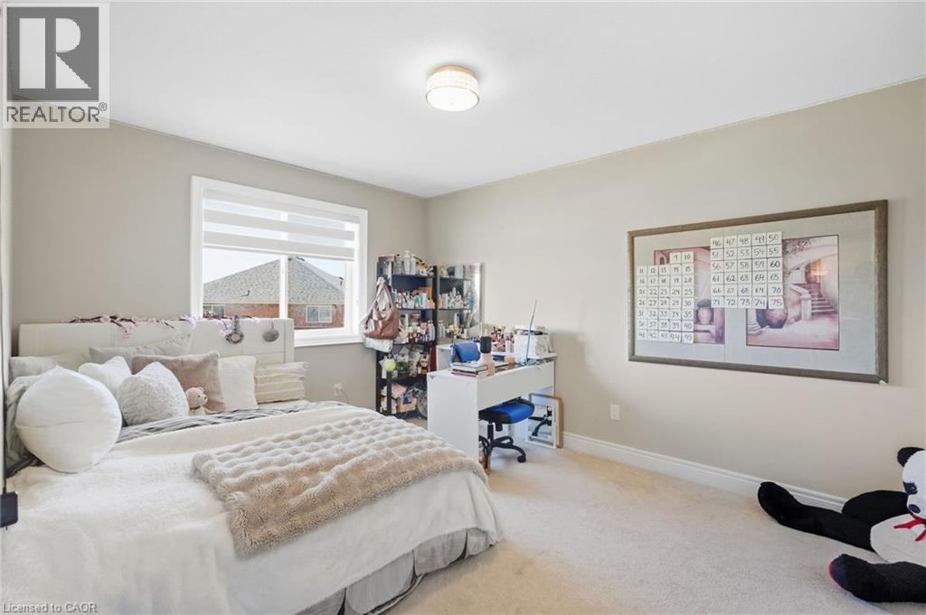 88 Eringate Court — photo 35