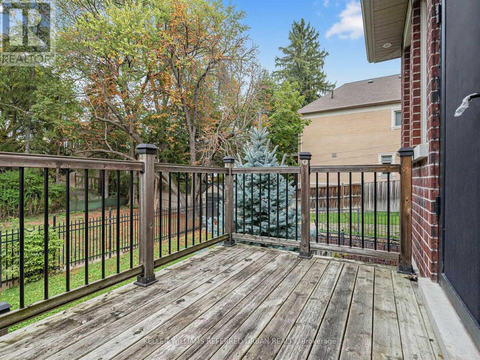 212 EMPRESS AVENUE - 39