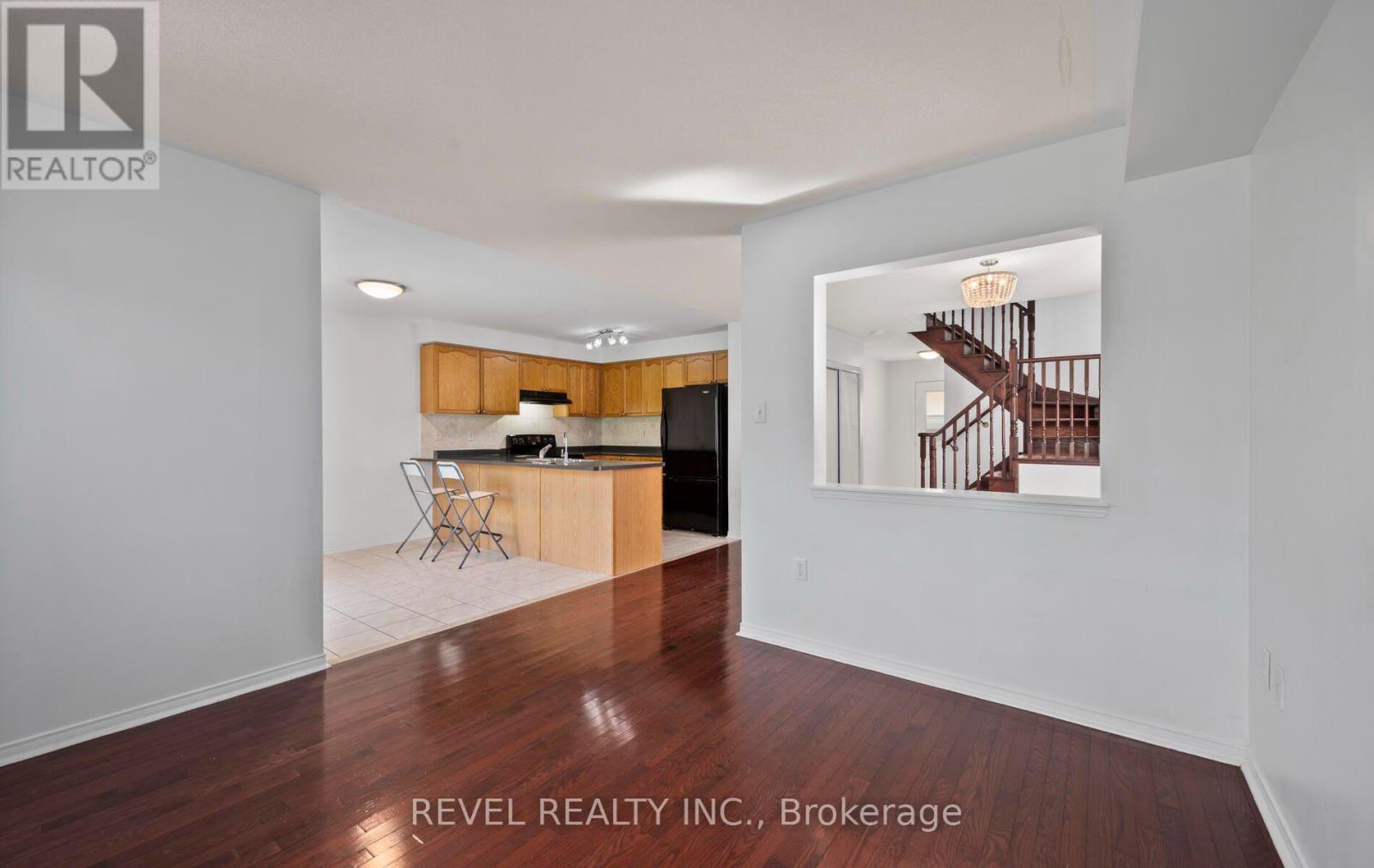 91 Oceanpearl Crescent, Whitby, ON photo 16