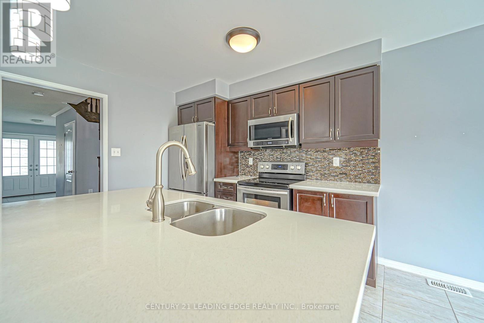 1943 Arborwood Drive, Oshawa, ON photo 10
