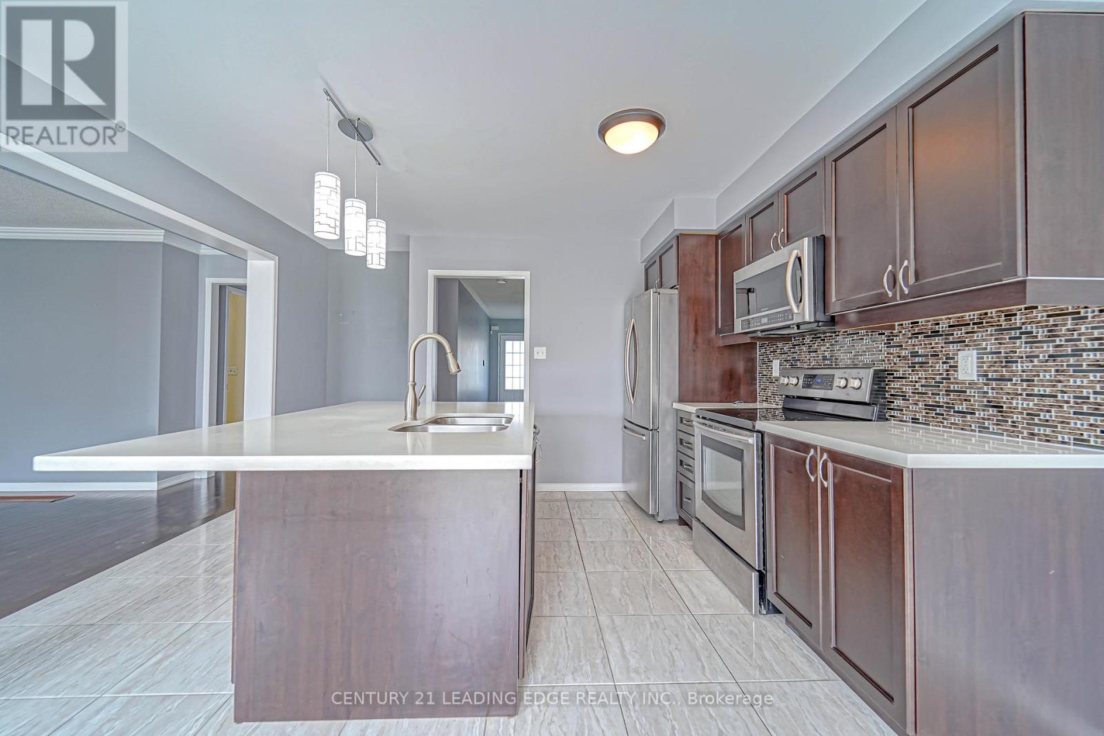 1943 Arborwood Drive, Oshawa, ON photo 11