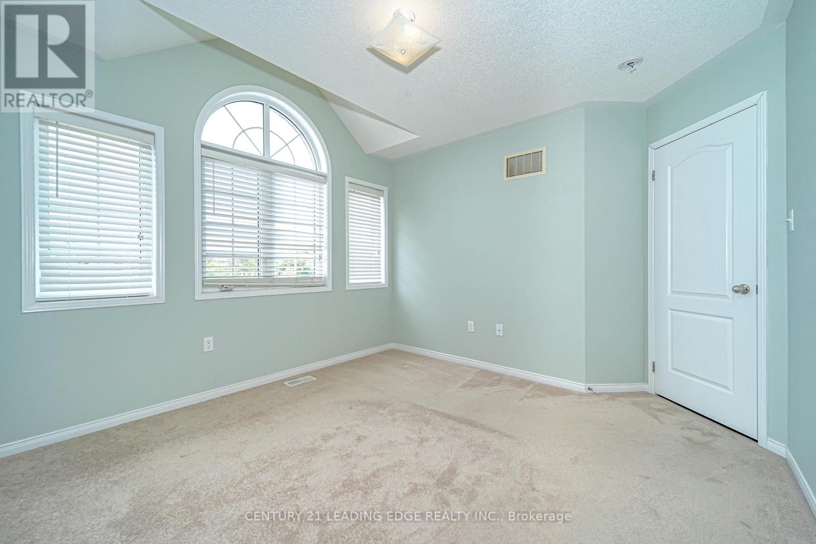 1943 Arborwood Drive, Oshawa, ON photo 22