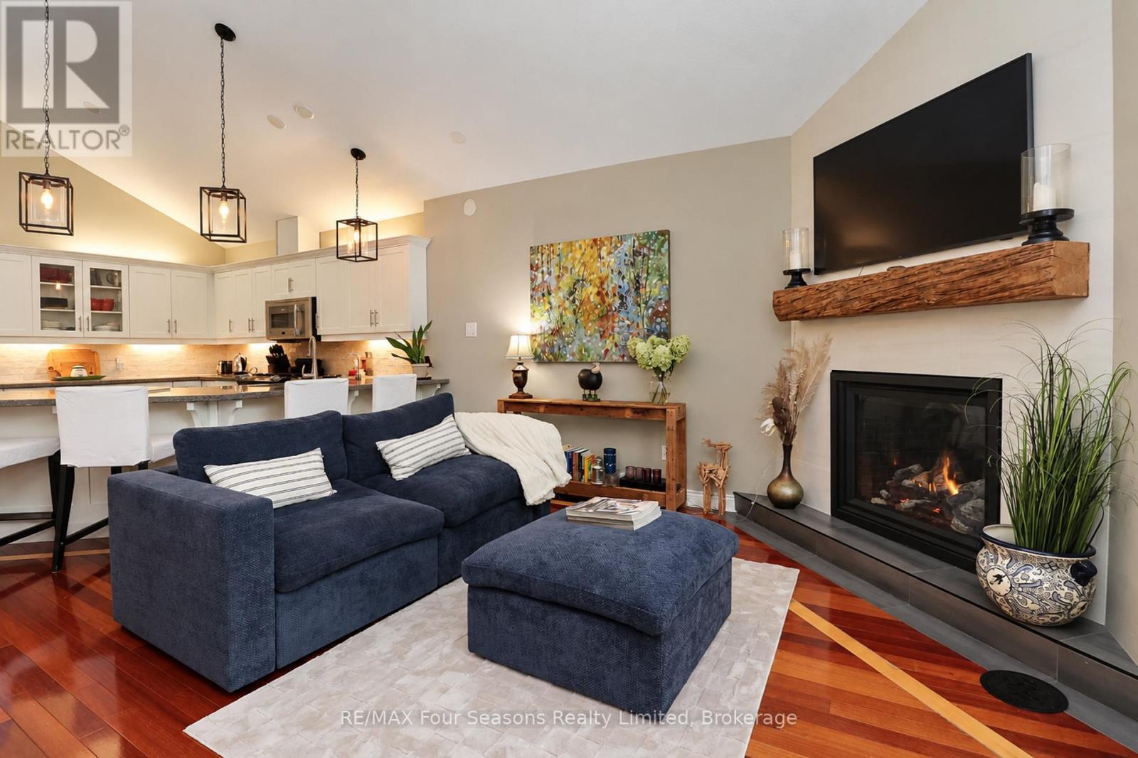 44 GREEN BRIAR Drive, Collingwood photo 32